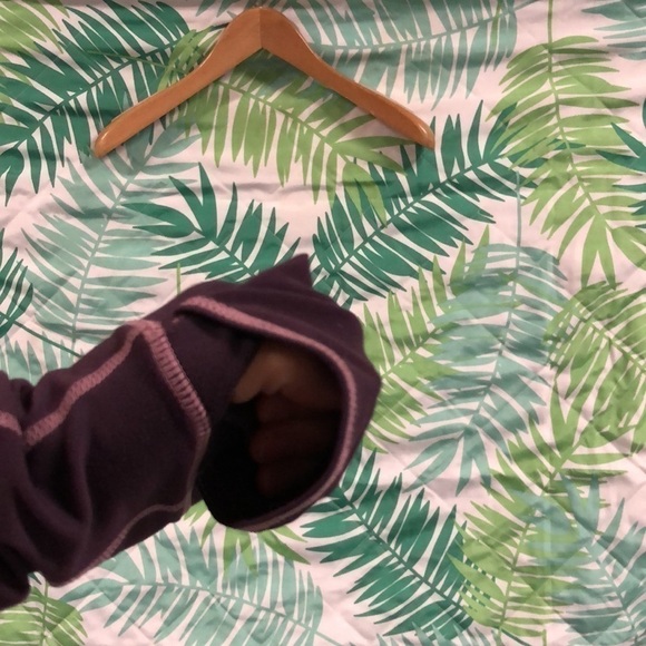 REI Purple hoodie long sleeve thumb holes size S - Picture 7 of 8